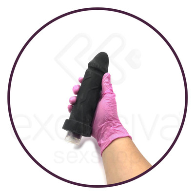Foto 2 do produto Pura Ambição - Prótese em Formato de Pênis em Cyberskin com Glande Saliente, Veias e Vibração Multivelocidade - 17 x 4,3 cm | Cor: Preto