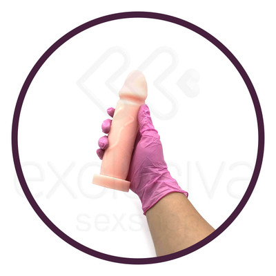 Pura Ambição - Prótese em Formato de Pênis em Cyberskin com Vértebra e Base Achatada - 16,3 x 4,2 cm | Cor: Bege