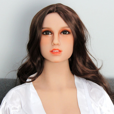 Rachel - Boneca Realística em TPE com Cabelo e Olhos Castanhos, Seios Médios, Vértebras em Aço e Acessórios - 45 kg e 1,69 Metros de Altura