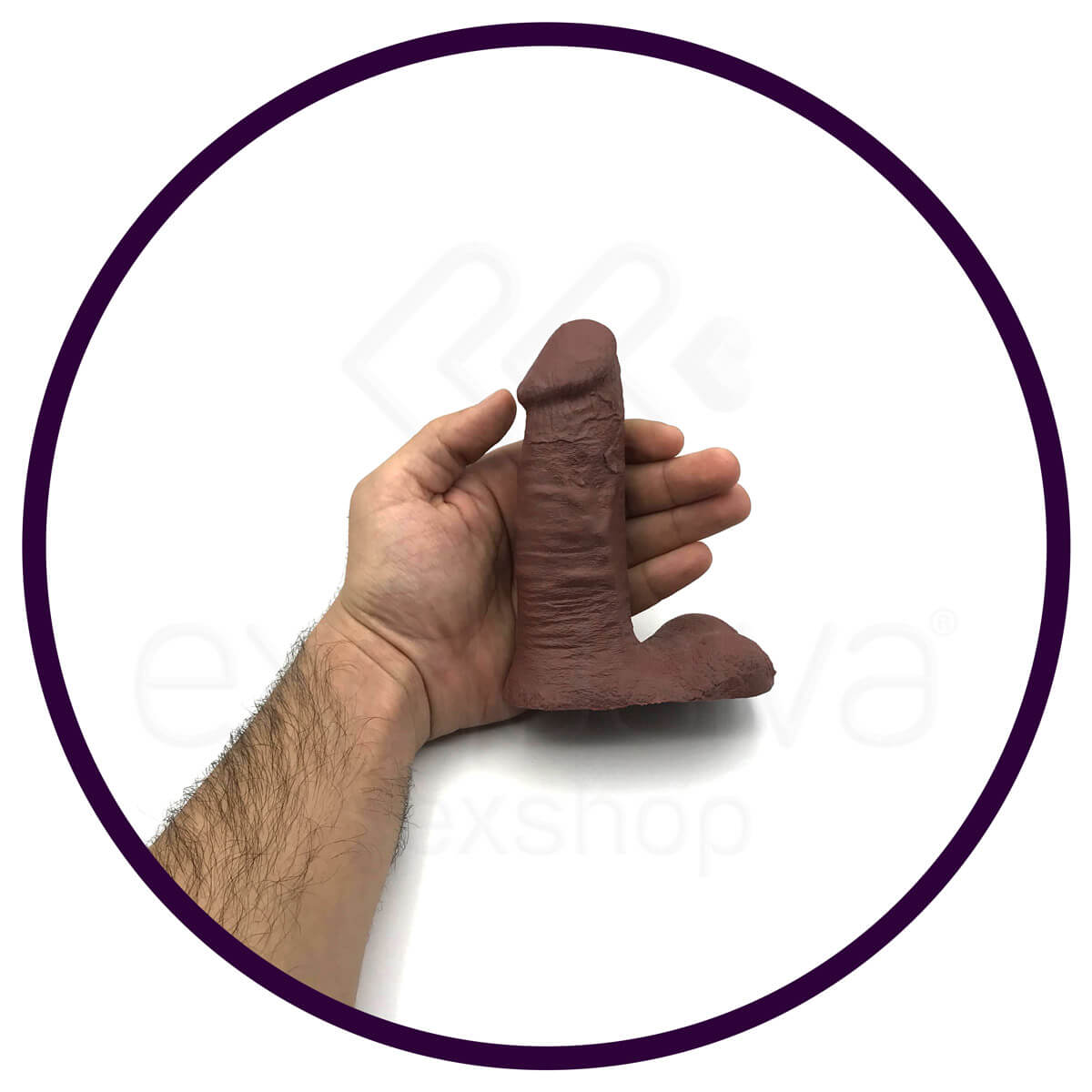 Real Peter Pegador - Prótese em Formato de Pênis com Glande Definida e Escroto - 13,1 x 5 cm | Cor: Marrom - 5