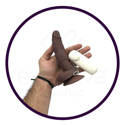 Foto 9 do produto Prótese em Formato de Pênis Curvo com Escroto, Ventosa e Vibração em Multivelocidade - Real Peter | 15 x 3,5 cm | Disponível em 3 Cores