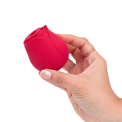 Foto 5 do produto Estimulador Clitoriano Recarregável em Silicone com Formato de Rosa e 10 Modos de Pulsação - Rose Vibrator | 6,5 x 5,7 cm