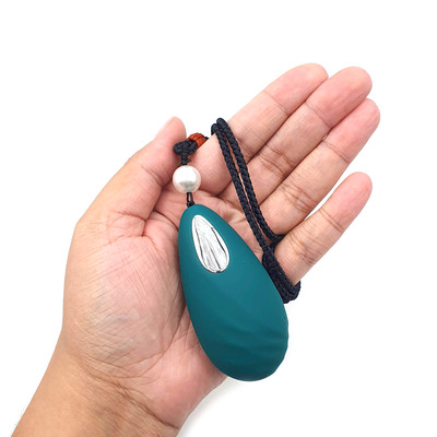 Capsula Vibratória Recarregável em Silicone Soft Touch com 9 Modos de Vibração, Pérola e Colar - S-Hande Beryl | 7,5 x 3,7 cm