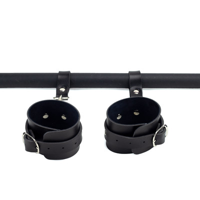 Foto 3 do produto Separador de Pernas e Braços em Couro Montana com Bastão - Exclusiva Sexshop Linha Sado