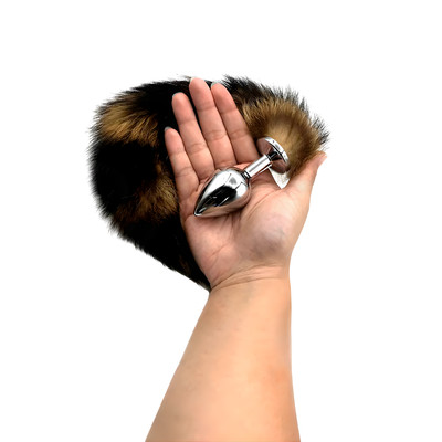 Plug Anal em Aço com Rabo Artificial de Raposa - Sexy Import | 7 x 3,3 cm