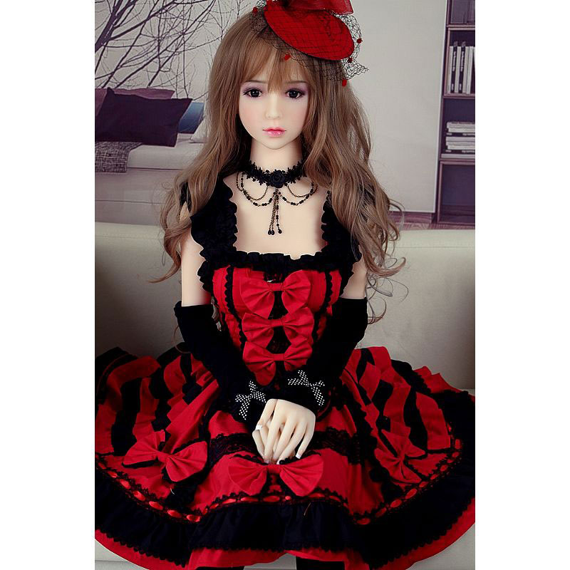 Sophia - Boneca Realística em TPE com Pele Branca, Cabelo Ruivo, Olhos Castanhos, Seios Médios, Vértebras em Aço e Acessórios - 26kg e 1,48 Metros de Altura - 2