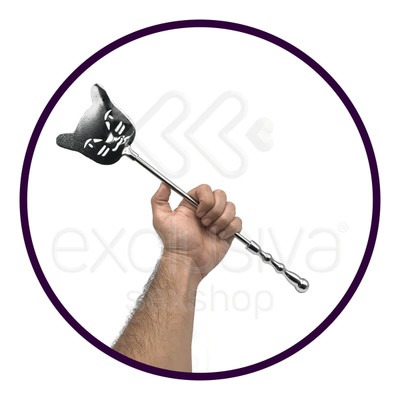 Foto 2 do produto Chibata em Aço com Formato de Gato com Cabo Anatômico - Spanking Paddle | 39,5 cm