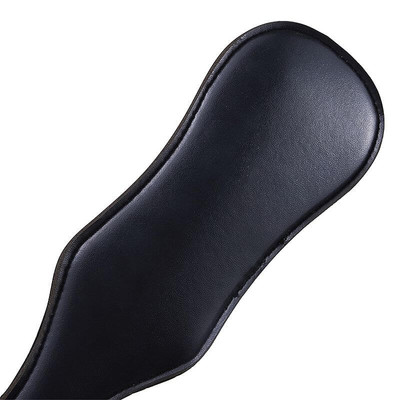 Foto 2 do produto Spanking Paddle - Palmatória em Couro com Formato de Violão e Rebites na Base com Alça de Segurança - 31,5 cm