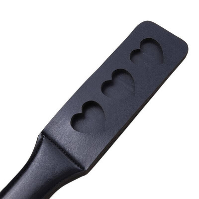 Foto 3 do produto Spanking Paddle - Palmatória Dupla Feita em Couro em Forma de Coração - 32 cm