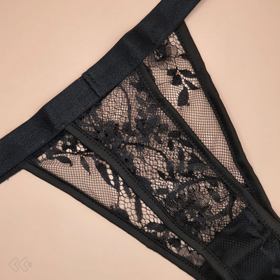 Foto 7 do produto Tanga Feminina em Rendão com Detalhes Florais e Suporte para Acessórios - Magic Panty | Tamanho Único
