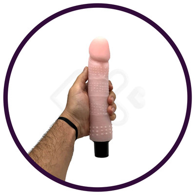 Foto 6 do produto The Realistic Cock - Prótese Realística em Formato de Pênis com Glande Definida, Nódulos Massageadores e Vibração Multivelocidade - 16,7 x 4,2 cm