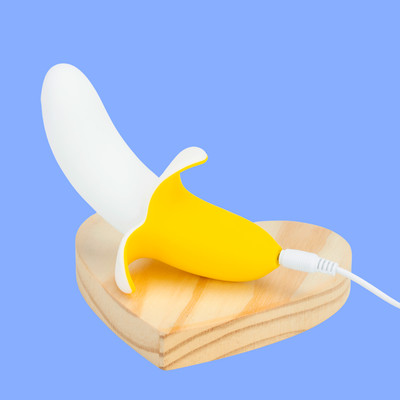 Foto 3 do produto Vibrador Estimulador de Ponto G e Clitóris em Forma de Banana com 10 Modos de Vibração e Recarregável - Topo Toys Little Banana | 7,5 x 3 cm
