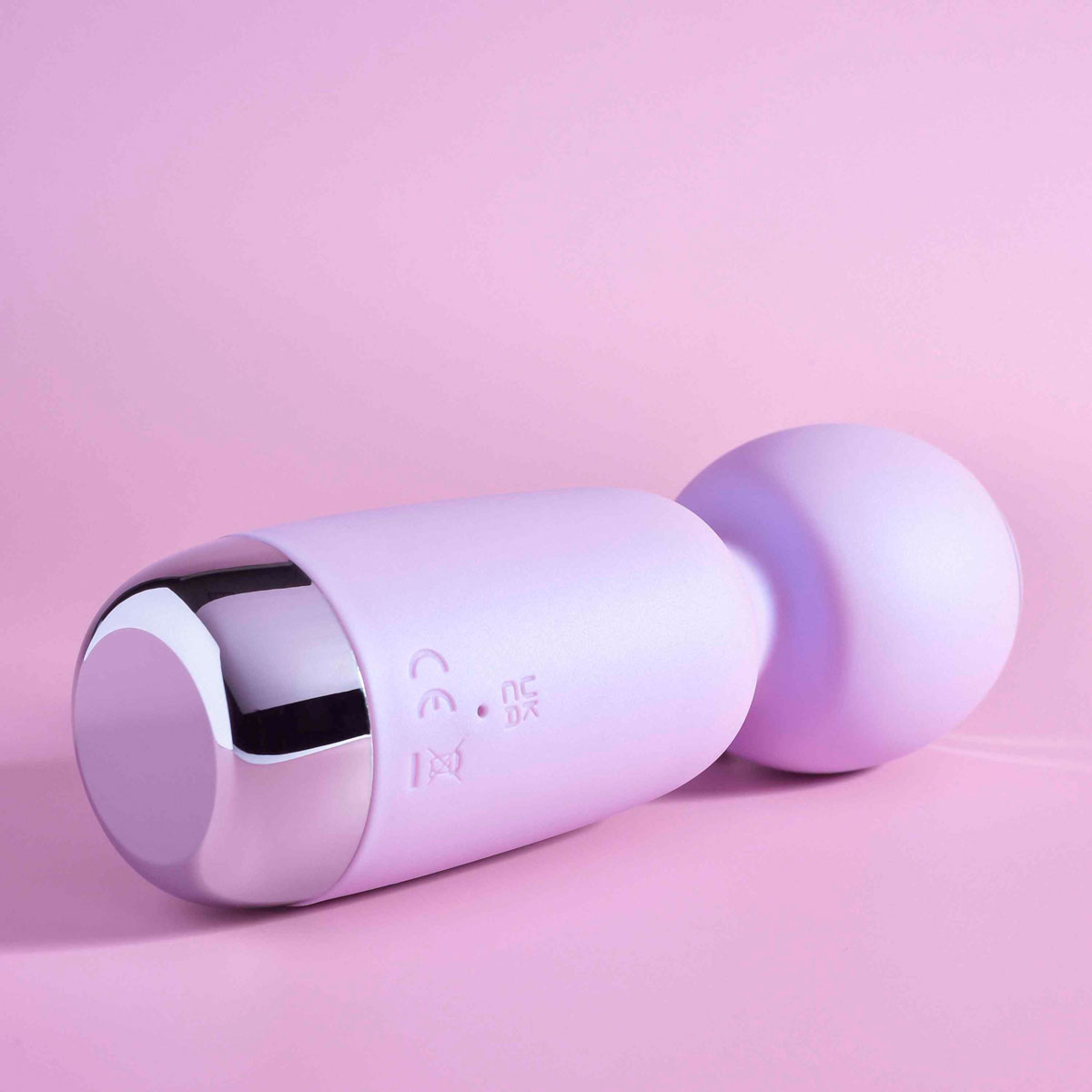 Varinha Mágica Massageadora, Recarregável com 10 Modos de Vibrações - Evolved Playboy Pleasure Royal Mini | 4 x 4,1 cm - 4