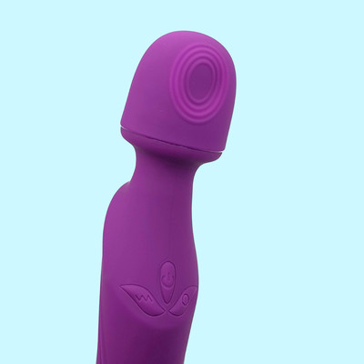 Foto 6 do produto Varinha Mágica Dupla Recarregável em Silicone, Capa com Bocal, 10 Modos de Vibração e Pulsação - SI Happiness | 10,5 x 3,7 cm | Disponível em 2 Cores