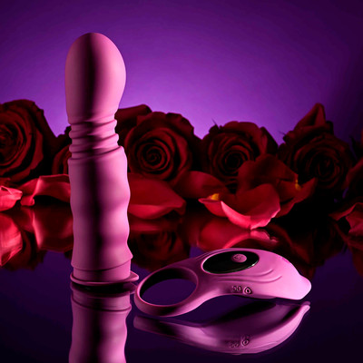 Foto 8 do produto Vibrador 3 em 1 com 10 Modos de Vibração, 10 Movimentos de Vai e Vem, Recarregável e Resistente à Água - Evolved Playboy Pleasure Match Play | 12,5 x 3,5 cm