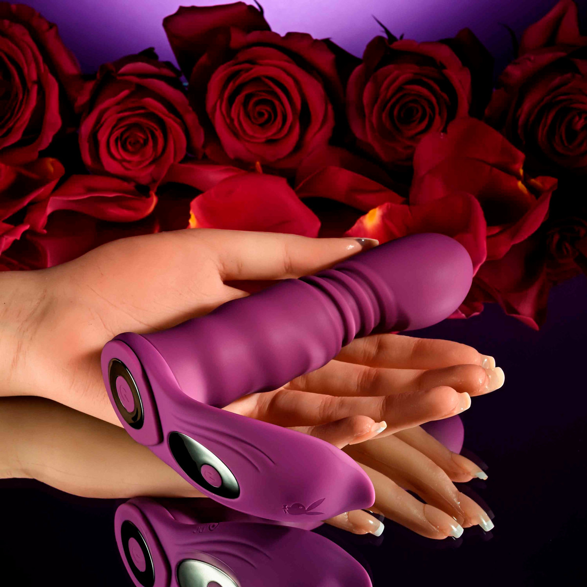 Vibrador 3 em 1 com 10 Modos de Vibração, 10 Movimentos de Vai e Vem, Recarregável e Resistente à Água - Evolved Playboy Pleasure Match Play | 12,5 x 3,5 cm - 9