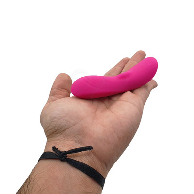 Foto 14 do produto Vibrador de Calcinha com 9 Modos de Vibração, Controle Remoto Sem Fio e Carregamento Magnético - S-Hande NYX RCT | 10,3 x 3,4 cm | Disponível em 2 Cores