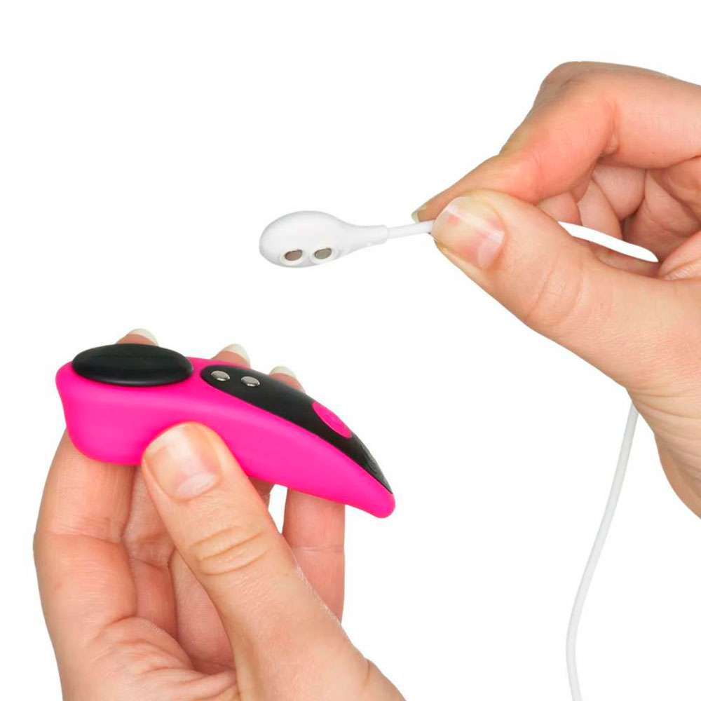 Vibrador de Calcinha Recarregável com 7 Modos de Vibração e Controle por Aplicativo - Lovense Ferri | 7,8 x 2,6 cm - 7