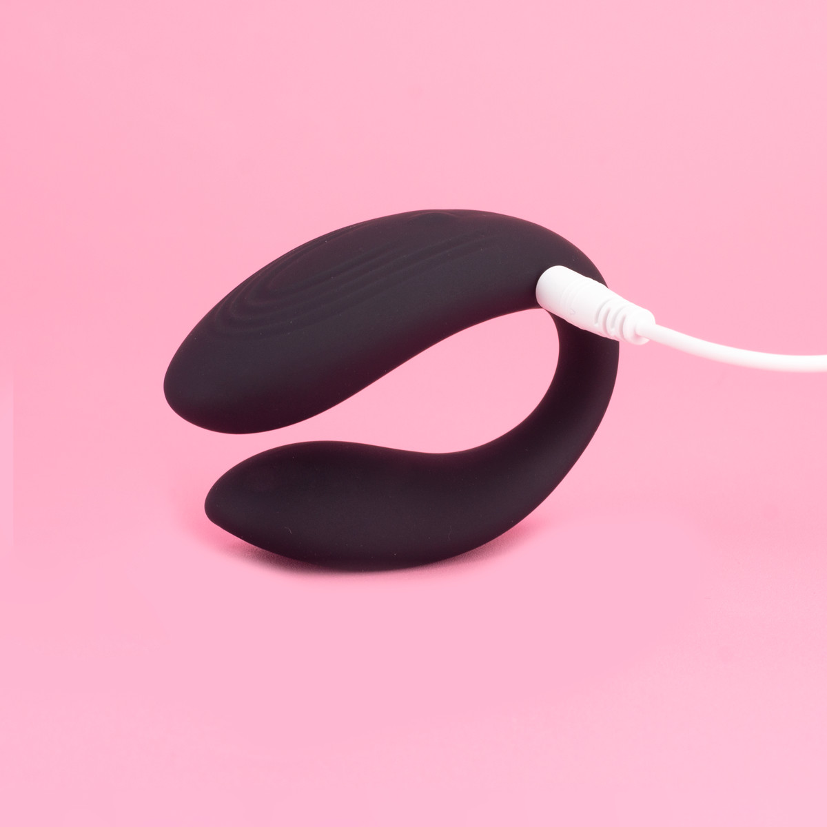 Vibrador para Casal Flexível em Silicone com 10 Modos de Vibração, Carregamento via USB e Controle Remoto Sem Fio - Exclusiva 2gether | Disponível em 5 Cores - 5