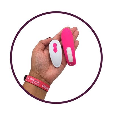 Foto 6 do produto Vibrador de Casal Recarregável com 9 Modos De Vibração, Controle Remoto e Á Prova D'água - Our Moment Couple Pulso Duplo - 9 x 4 cm