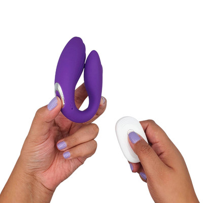 Foto 5 do produto Vibrador para Casal Recarregável em Silicone com 10 Modos de Vibrações e Controle Remoto Sem Fio - Love Jagger | 23,6 x 3,2 cm