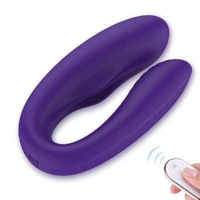 Foto 4 do produto Vibrador de Casal Recarregável em Silicone com Leves Texturas Massageadoras, 9 Modos de Vibração e Controle Remoto Sem Fio - S-Hande Viviana-RCT | 19 x 2,9 cm | Disponível em 2 Cores