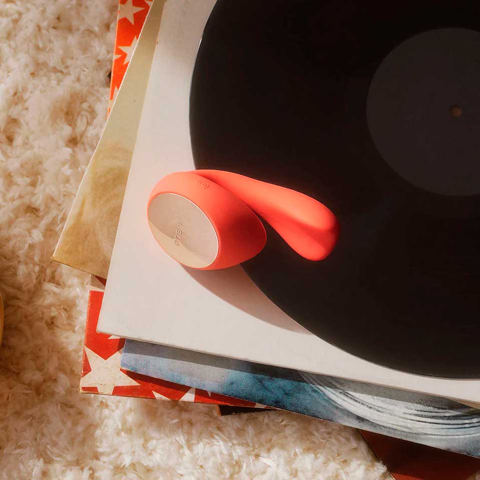 Vibrador de Casal Recarregável com Tecnologia Wave Motion, Aplicativo Interativo, 10 Modos de Vibração e À Prova D'água - Lelo Ida Wave | Disponível em 2 Cores - 3