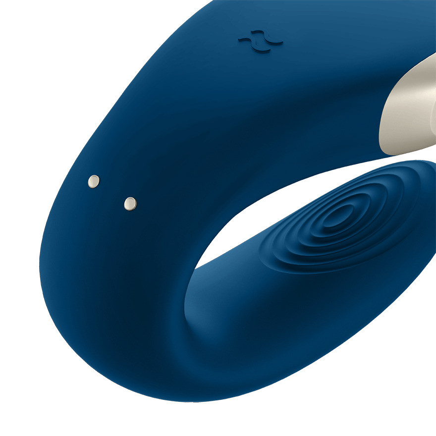Vibrador de Casal em Silicone com 10 Modos de Vibração, Controle Remoto Sem Fio e Carregamento via Cabo USB Magnético - Satisfyer Double Love | 8,6 x 5,7 cm | Disponível em 3 Cores - 9