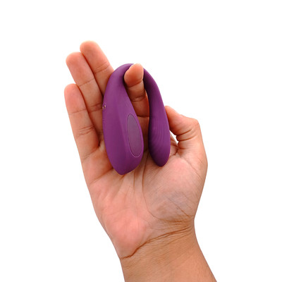 Vibrador para Casal em Silicone com 10 Modos de Vibração e Pulsação com Controle via Aplicativo - Pretty Love Aari