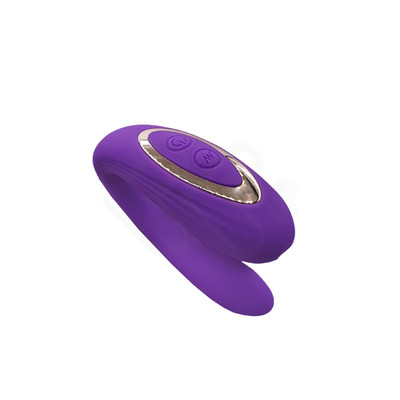 Foto 3 do produto Vibrador de Casal em Silicone com 6 Modos de Vibração e Pulsação, Controle Remoto Sem Fio e Carregamento Via Cabo USB - Invisible Wear | 8,6 x 2,2 cm