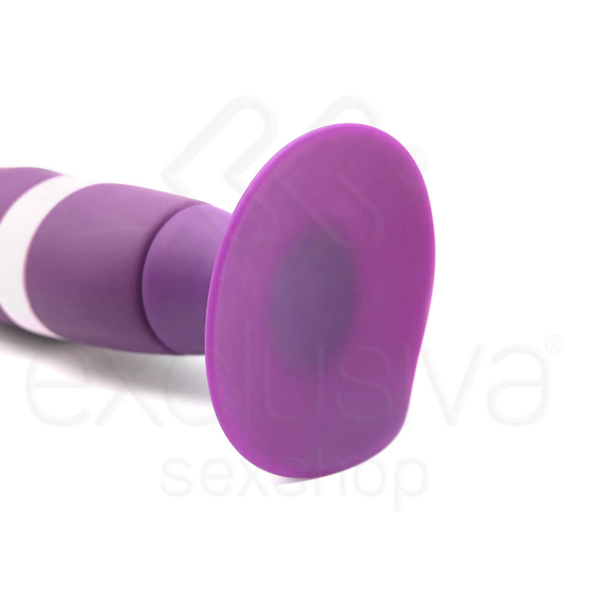 Vibrador Clássico Recarregável com Ventosa em Silicone e 10 Modos de Vibração - Love Rouser |15,3 x 4,1 cm |Cor: Roxo - 2