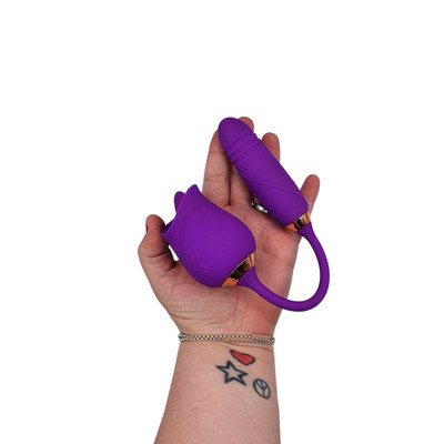 Vibrador Duplo Flexível em Silicone com 10 modos de Vibração, Movimento de Vai e Vem e Língua Estimuladora - Rose Telescopic Vibrator | Disponível em 2 cores