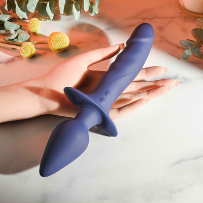 Vibrador Duplo com Penetrador e Plug Anal, 10 Modos de Vibração, Controle Remoto e Recarregável - Gender X Dual Defender | 12,5 x 3,4 cm