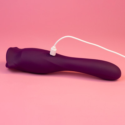Foto 4 do produto Vibrador Duplo Recarregável em Silicone com Formato de Boca, 10 Modos de Vibração e 10 Tipos de Sucção - Exclusiva Erato | 10 x 3,1 cm