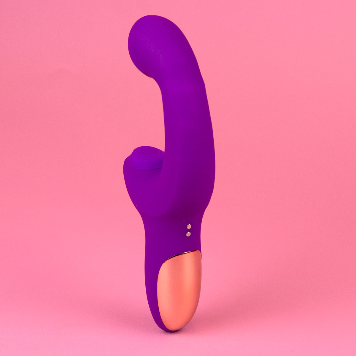 Vibrador Duplo em Silicone com 10 Modos de Vibração com Dedilhar, 10 Modos de Pulsação e Carregamento via Cabo USB Magnético - Exclusiva Bertha | 18,5 x 4 cm | Cor: Roxo - 3