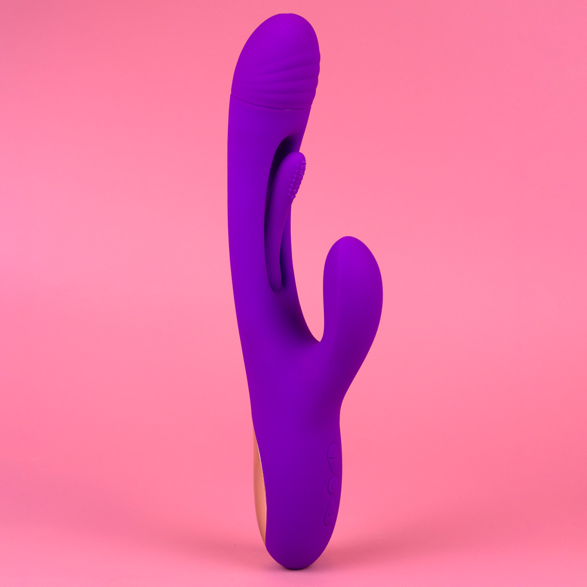 Vibrador Rabbit com Motor Triplo em Silicone com 7 Modos de vibração, 7 Movimentos de Língua e Recarregável - Exclusiva Anita | 14,5 x 4,2 cm - 4