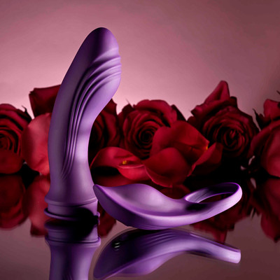 Foto 9 do produto Vibrador Duplo em Silicone com Design Versátil, 10 Modos de Vibração, Recarregável e Resistente à Água - Evolved Playboy Mix & Match | 10 x 3,4 cm