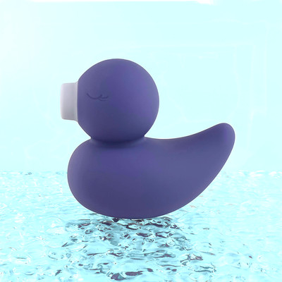 Foto 2 do produto Vibrador Estimulador Clitoriano com Formato de Pato em Silicone, 10 Modos de Vibração, 5 Intensidades de Pulsação e Recarregável - CuteVibe Ducky