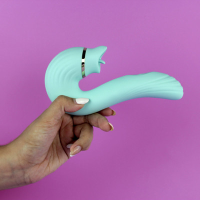 Foto 5 do produto Vibrador Estimulador de Clitóris e Ponto G Recarregável com 4 Modos de Pulsação e 10 Modos de Linguinha | Perfect Lover | Disponível em 2 Cores