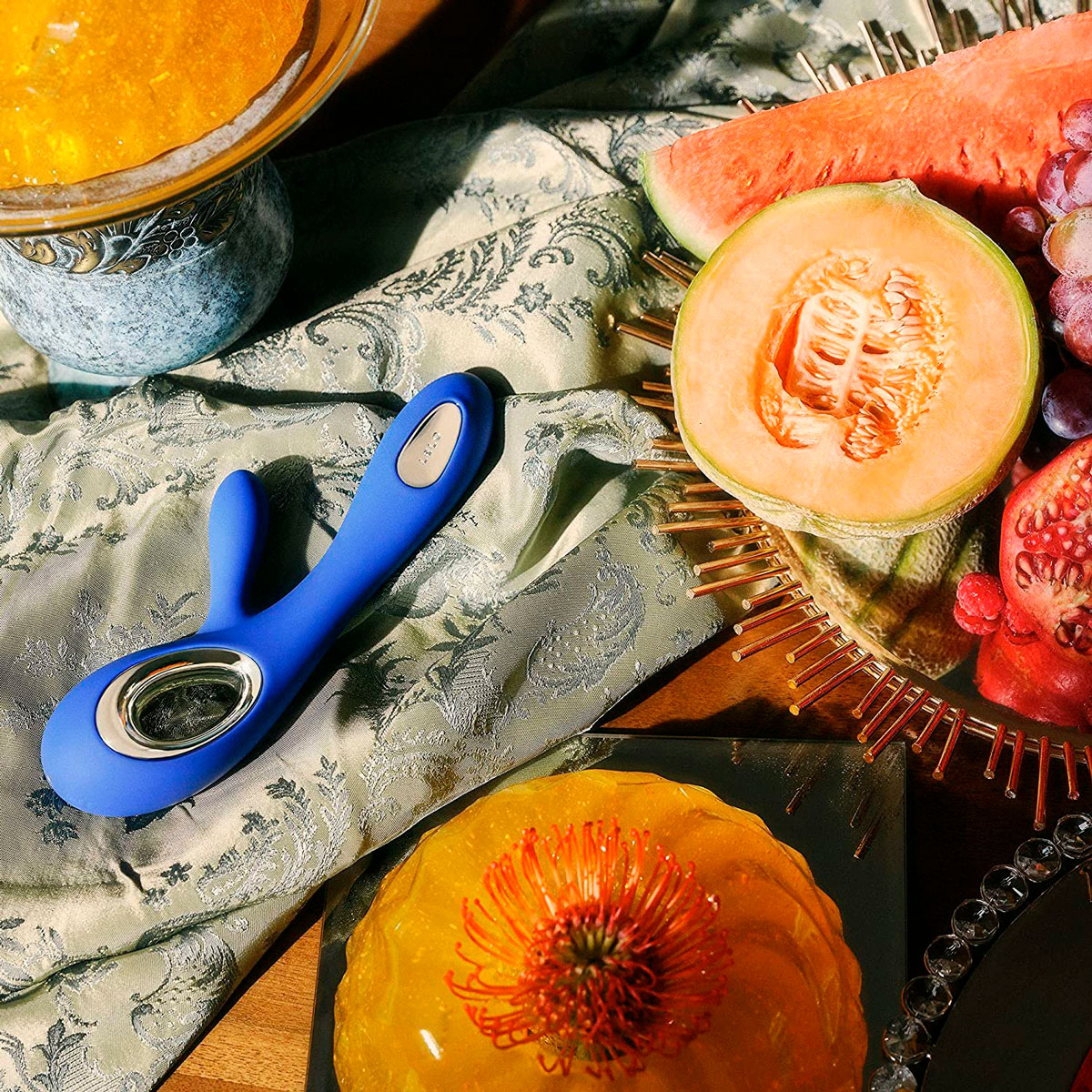 Vibrador Estimulador de Clítoris e Ponto G em Silicone Cirúrgico, 8 Modos de Vibração e Tecnologia WaveMotion - LELO Soraya Wave | Disponível em 3 Cores - 3