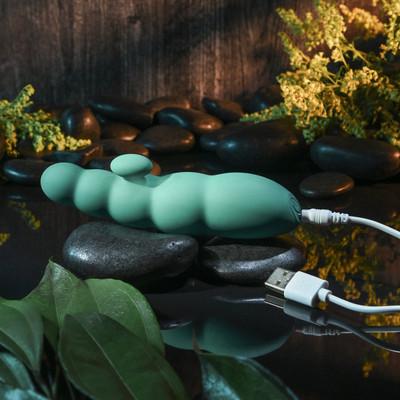 Foto 3 do produto Vibrador Estimulador de Ponto G em Silicone com 19 Modos de Vibração e Carregamento Via Cabo USB - Evolved G-Spot Perfection | 9 x 3,3 cm