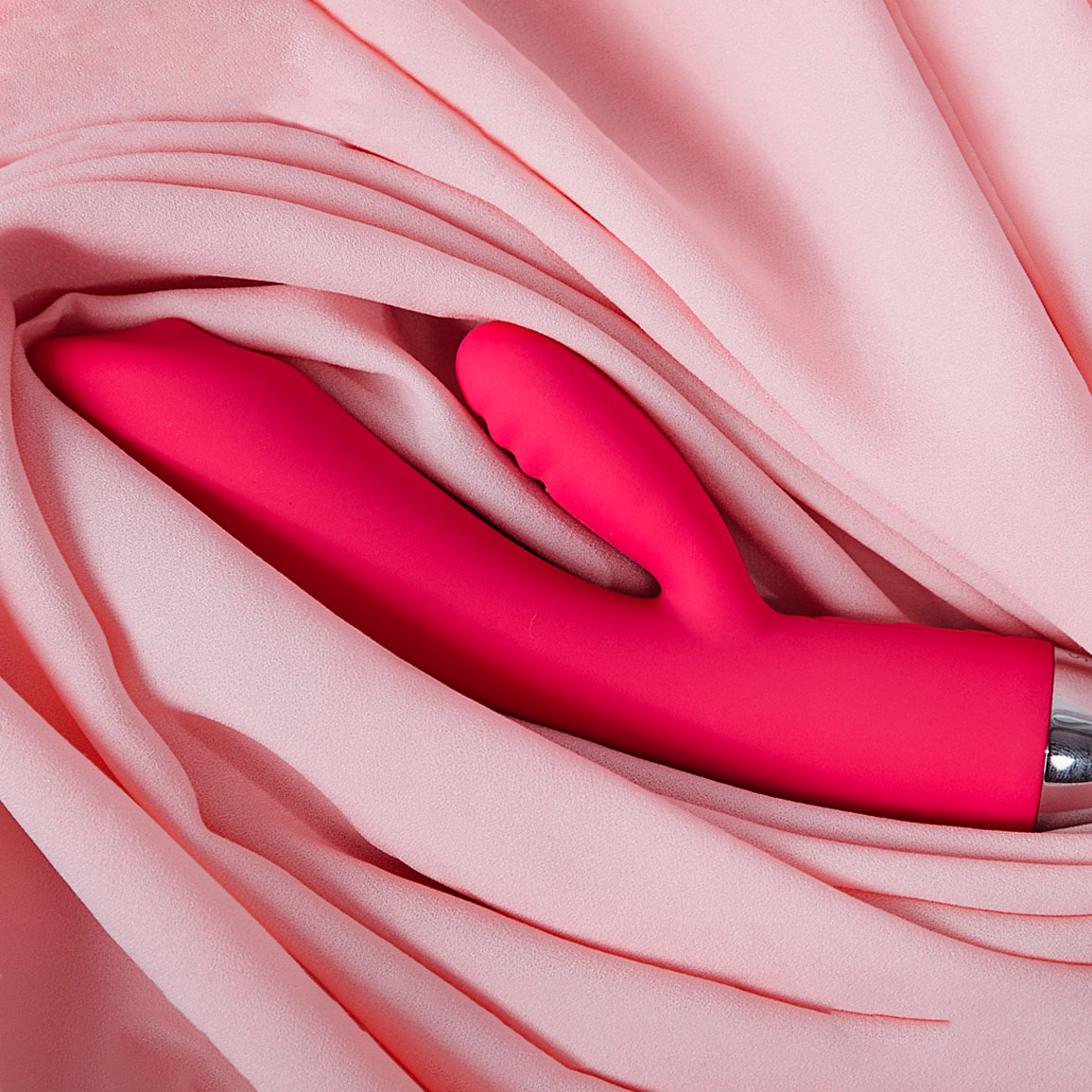 Vibrador Estimulador de Ponto G e Clítoris Recarregável com 5 Intensidades de Vibração e 2 Velocidades - Svakom Trysta | 9,2 x 2,8 cm | Disponível em 2 Cores - 5