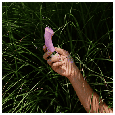 Vibrador Estimulador de Ponto G Recarregável em Silicone com 8 Modos de Vibração e Resistente à Água - Lelo Gigi 2 | Disponível em 4 Cores