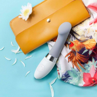 Vibrador Estimulador de Ponto G Recarregável em Silicone com 8 Modos de Vibração e Resistente à Água - Lelo Gigi 2 | Disponível 4 Cores