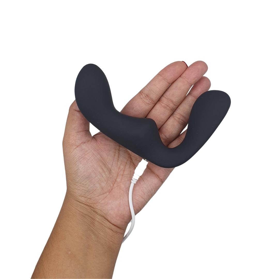 Vibrador Estimulador de Próstata e Períneo Recarregável com 10 Modos de Vibração e Controle Remoto Sem Fio - Dom M3 | 11 x 3,2 cm - 5