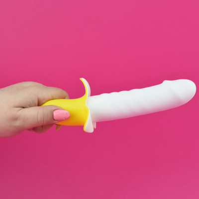 Foto 3 do produto Vibrador em Forma de Banana com 8 Modos de Pulsação, Recarregável e Resistente à Água - La Banana | 13 x 3,4 cm