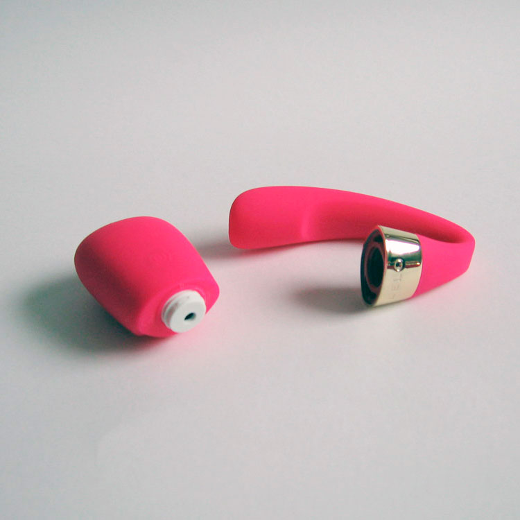 Vibrador de Luxo Recarregável para Casais com 8 Vibrações, Controle Remoto Sem Fio e Resistência à Água - LELO Tiani 3 | 10,5 x 3,1 cm | Disponível em 3 Cores - 10