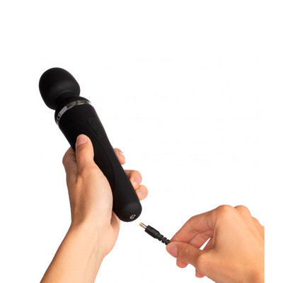 Foto 6 do produto Vibrador Massageador em Silicone no Formato de "Varinha" com 7 Modos de Vibração, Controle por Aplicativo e Carregamento via USB - Lovense Domi 2 |  23,2 x 4,4 cm