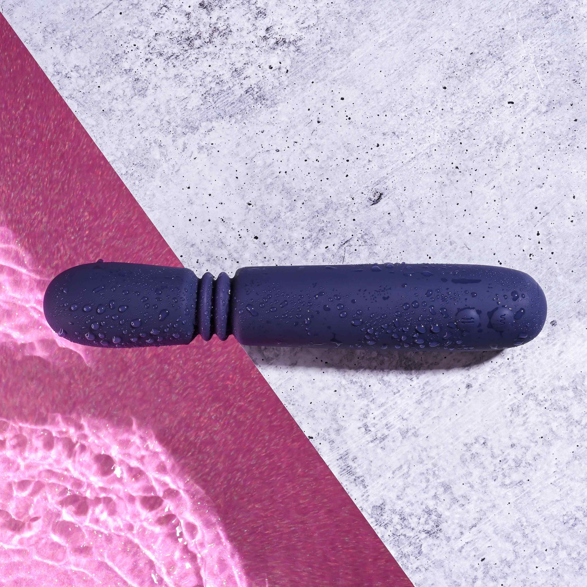 Vibrador Personal Recarregável em Silicone com 2 Motores, 10 Modos de Vibração e 3 Velocidades de Movimento Vai e Vem - Evolved Handy Thruster | 15,5 x 3,5 cm - 2