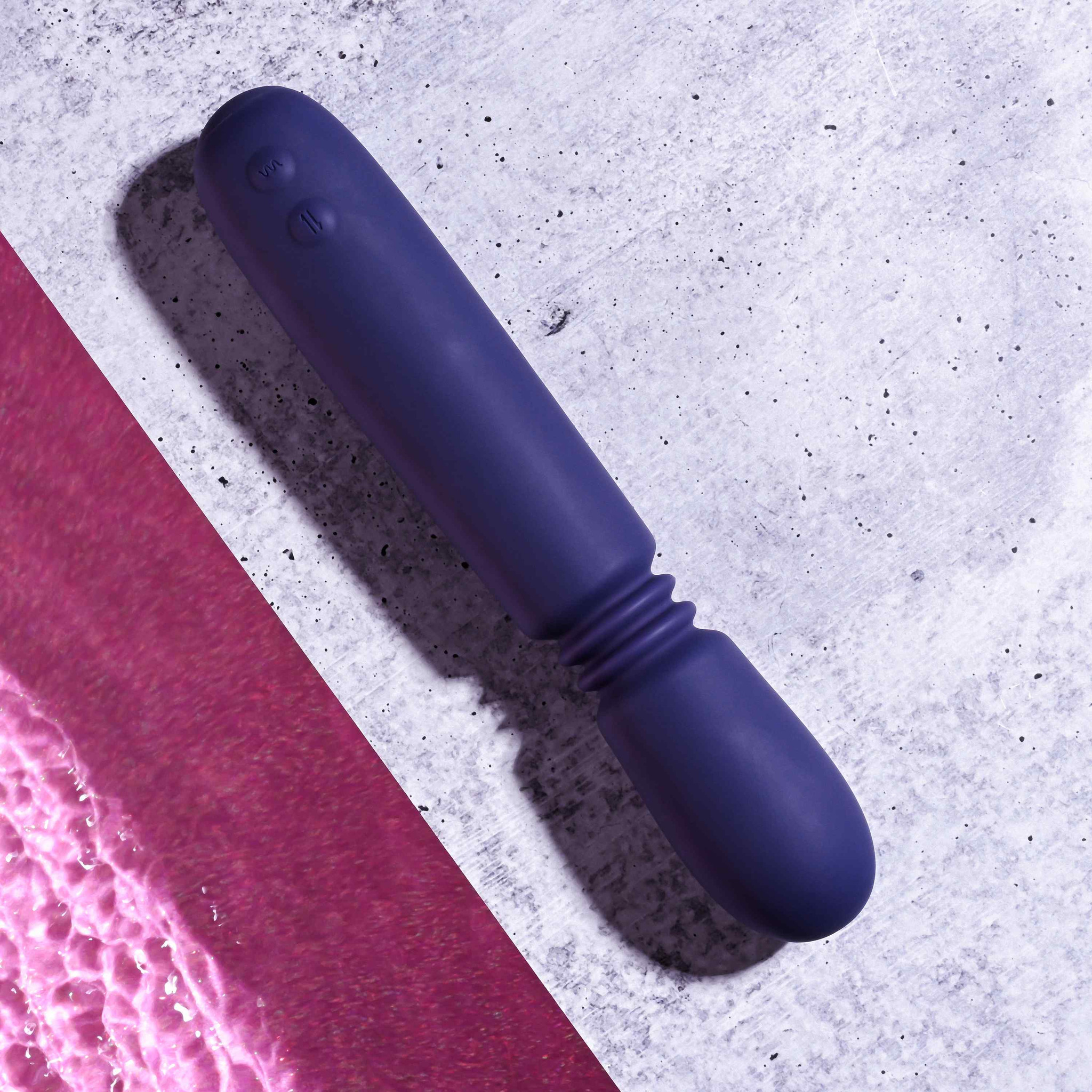 Vibrador Personal Recarregável em Silicone com 2 Motores, 10 Modos de Vibração e 3 Velocidades de Movimento Vai e Vem - Evolved Handy Thruster | 15,5 x 3,5 cm - 4